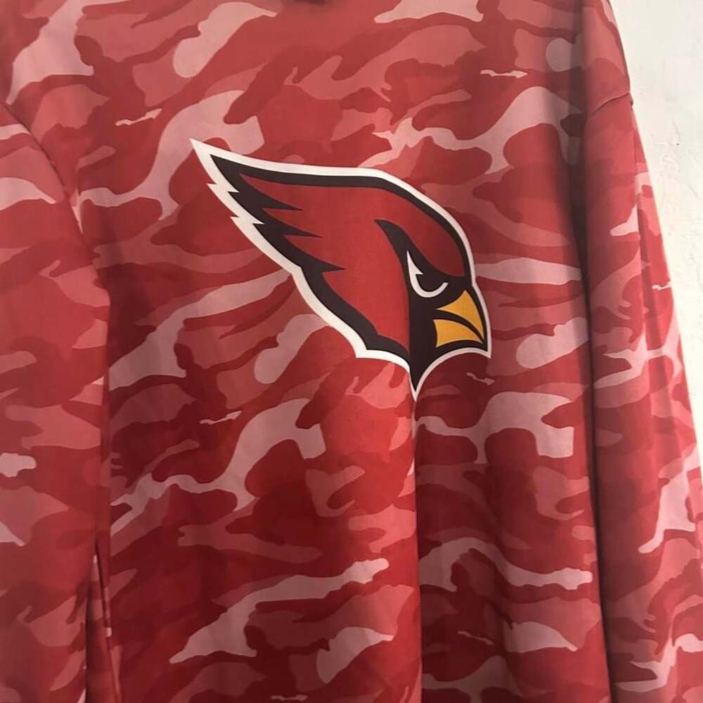 NFL Arizona Cardinals Sweatshirt Size M Red Camo Team Apparel